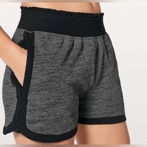 Lululemon Cool & Collected Short